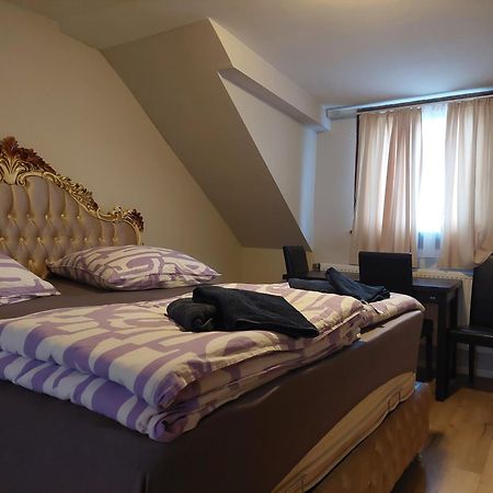 Hotel Bruchsaler Herz Экстерьер фото