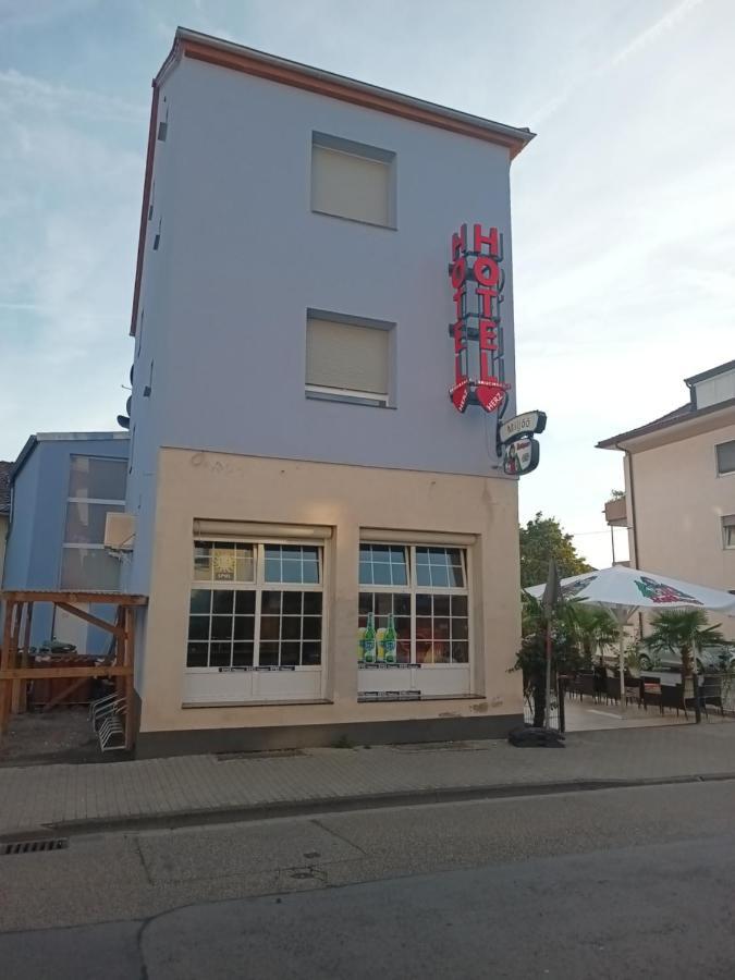 Hotel Bruchsaler Herz Экстерьер фото
