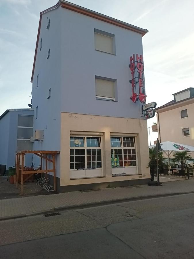 Hotel Bruchsaler Herz Экстерьер фото