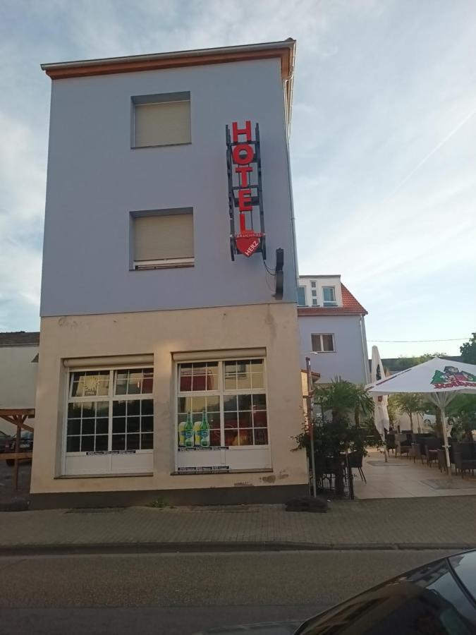 Hotel Bruchsaler Herz Экстерьер фото